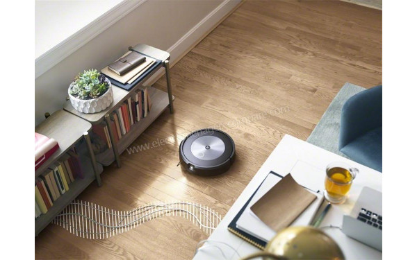 IROBOT Roomba J7 J7158 - Mise en situation