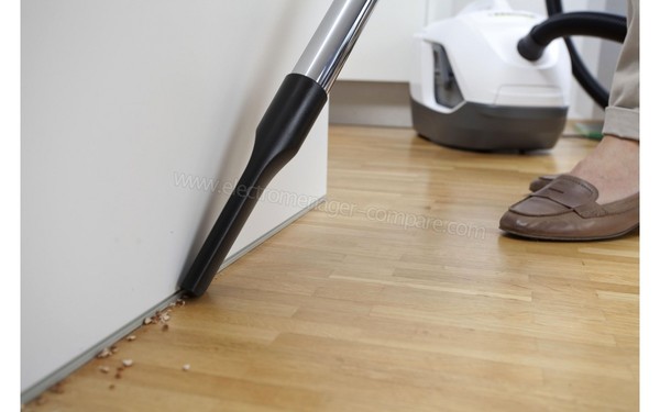 KARCHER DS 6000 - Suceur long (cr&eacute;dit : Boulanger)