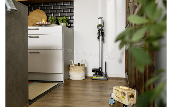 KARCHER VC 6 Cordless ourFamily Extra - Vue sur base de chargement