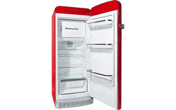 KITCHENAID KCFME60150R - Vue de l'int&eacute;rieur vide (cr&eacute;dit : Boulanger)