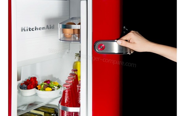 KITCHENAID KCFME60150R - Poign&eacute;e de porte n&deg;3 (cr&eacute;dit : Boulanger)