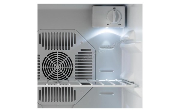 KLARSTEIN CoolTour 48 - Vue des commandes et de l'&eacute;clairage int&eacute;rieur