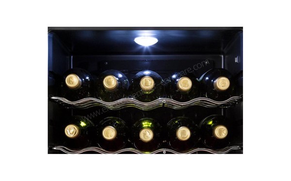 KLARSTEIN Beersafe XL Onyx Noir - Vue de l'&eacute;quipement int&eacute;rieur