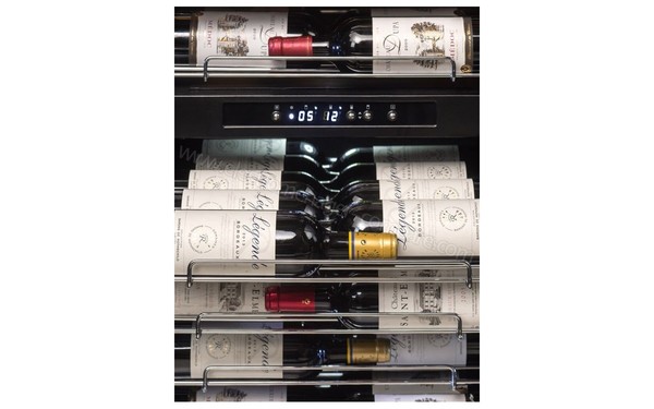 LA SOMMELIERE PF160DZ - Vue des commandes