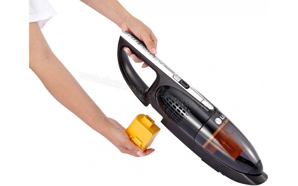 LG VHB511CDB - Vue 3/4 gauche en mode &agrave; main