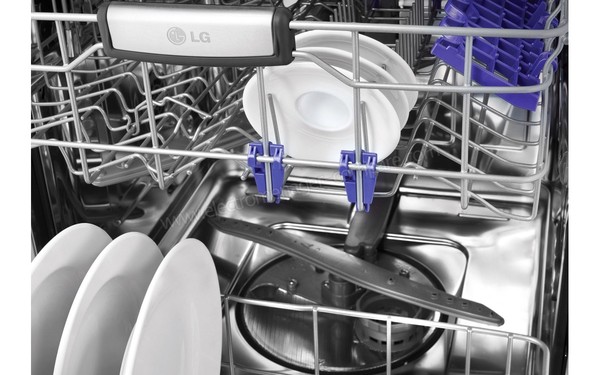 LG D14447IXS - Bras de lavage (cr&eacute;dit : Boulanger)