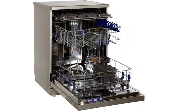 LG D14567IXS - Vue de l'int&eacute;rieur 2 (cr&eacute;dit : Boulanger)