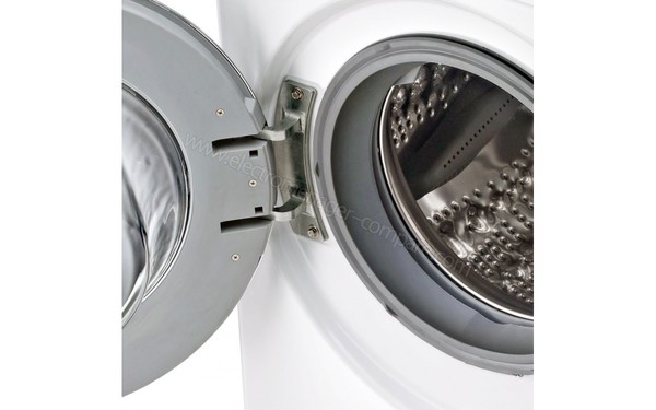 LG F742212WR - Tambour (cr&eacute;dit : Boulanger)