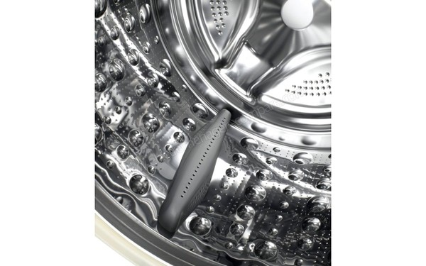 LG F74861WH - Vue de Tambour 1 (cr&eacute;dit : Boulanger)