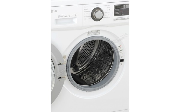 LG F74882WH - Vue du tambour (cr&eacute;dit : Darty)