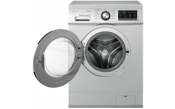 LG F74G65SLS - Vue de face hublot ouvert (cr&eacute;dit : Boulanger)