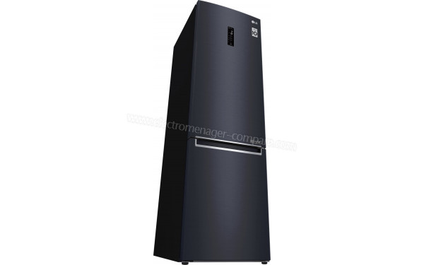 LG GBB72MCUFN - Vue en contre-plong&eacute;e 3/4 gauche