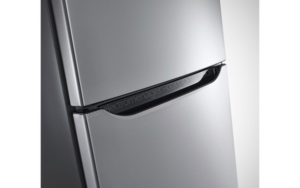 LG GC5000PS - Poign&eacute;e int&eacute;gr&eacute;e  (cr&eacute;dit : Boulanger)