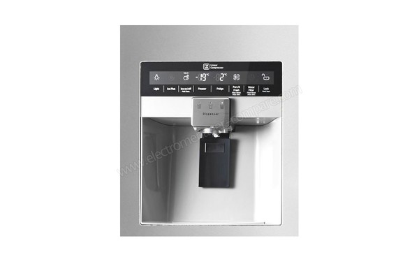 LG GLS8848SC - Distributeur et commandes en fa&ccedil;ade (cr&eacute;dit : Boulanger)