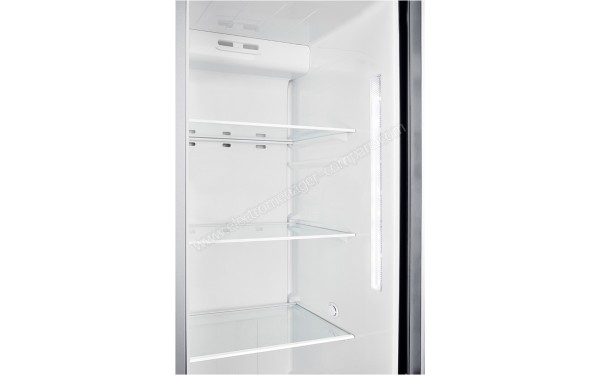 LG GSB6616PS - Vue de clayettes et &eacute;clairage interieur du compartiment r&eacute;frig&eacute;rateur