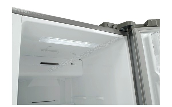 LG GWL2723NS - Vue de l'&eacute;clairage int&eacute;rieur (cr&eacute;dit : Boulanger)