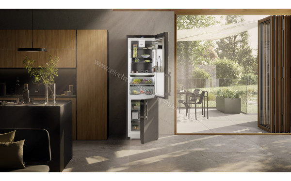 LIEBHERR CBNbsa10 575i-22 - Mise en situation