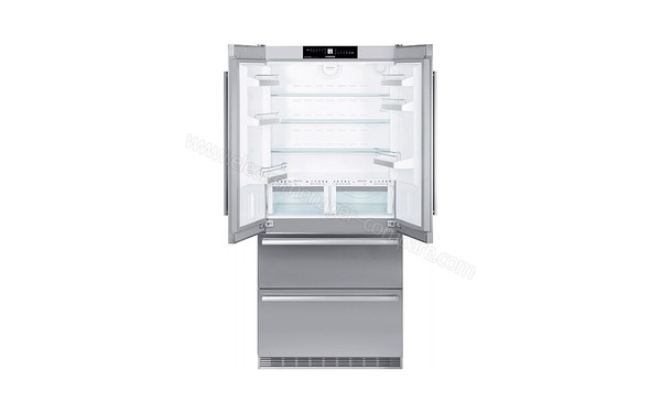 LIEBHERR CBNes 6256-2 - Vue de l'int&eacute;rieur du r&eacute;frig&eacute;rateur vide