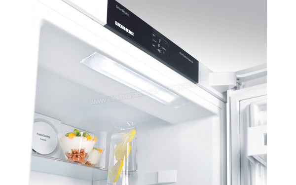 LIEBHERR CNef 4835-21 - Eclairage int&eacute;gr&eacute; de type LED