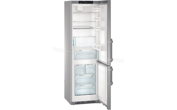 LIEBHERR CNef 4845-20 - Vue de l'int&eacute;rieur vide 3/4 gauche