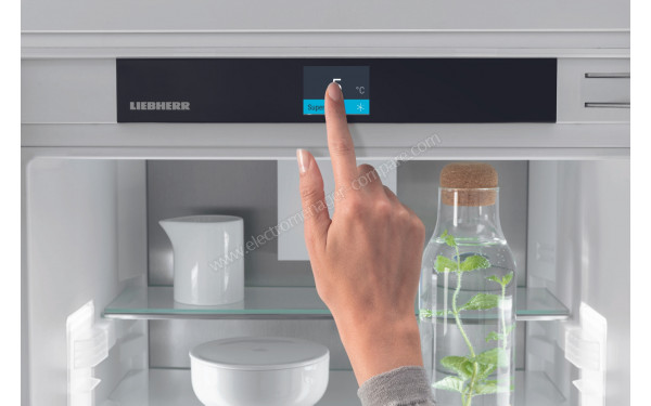 LIEBHERR IRBe4851-20 - Panneau de commandes