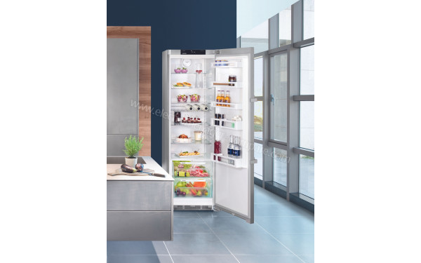 LIEBHERR Kef4330-21 - Mise en situation