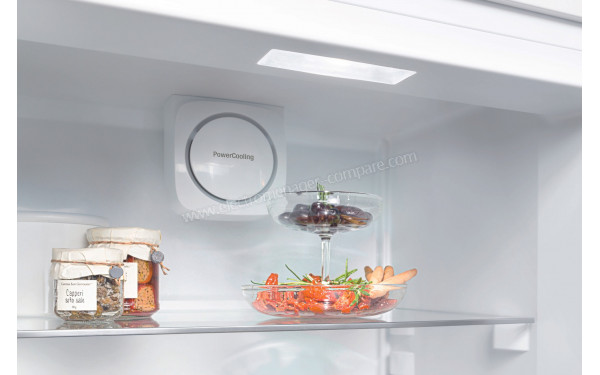 LIEBHERR KGNf 2060-3 - Eclairage int&eacute;gr&eacute; de type LED