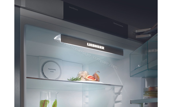 LIEBHERR SBSes 8483-21 - Eclairage int&eacute;gr&eacute; de type LED