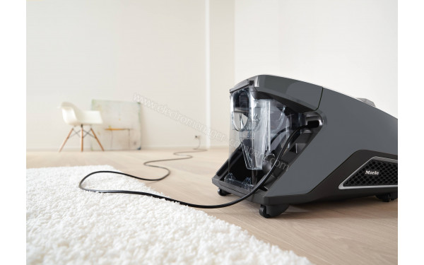 MIELE Blizzard CX1 Gris Cat&Dog Flex PowerLine SKCF5 - Mise en situation