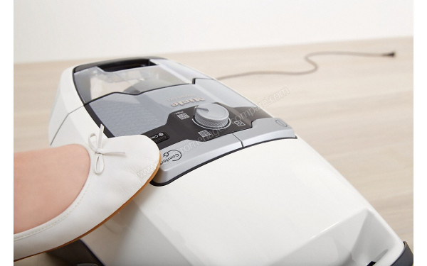 MIELE Blizzard CX1 Blanc Flex Powerline SKRF5 - Enrouleur automatique