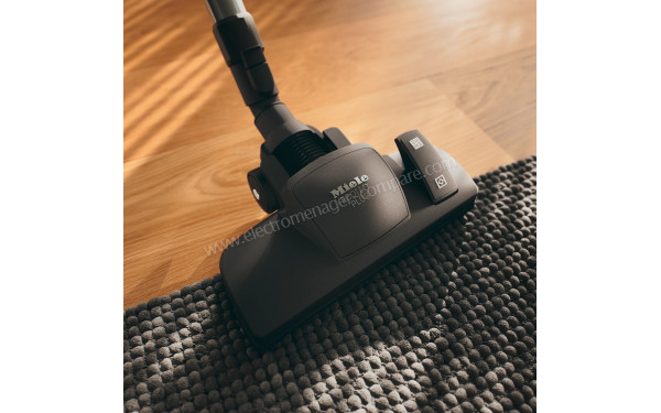 MIELE Blizzard CX1 Gris Parquet XL Powerline SKCF5 - Mise en situation