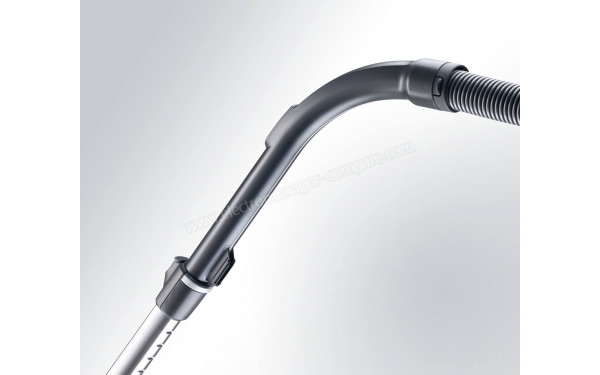 MIELE Compact C2 Vert P&eacute;trole Flex Powerline SDRF5 - Mise en situation