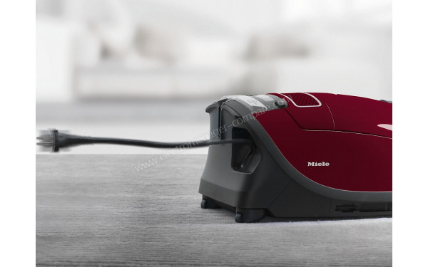 MIELE Complete C3 Rouge Active PowerLine SGDF3 - Mise en situation