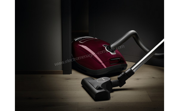 MIELE Complete C3 Rouge Active PowerLine SGDF3 - Mise en situation