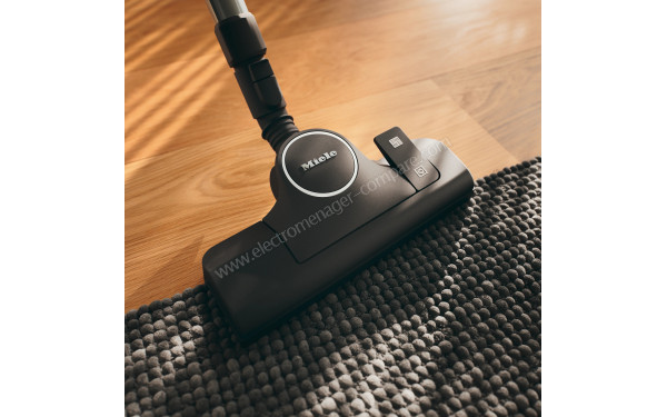 MIELE Complete C3 Bleu Edition 125 Powerline - Mise en situation