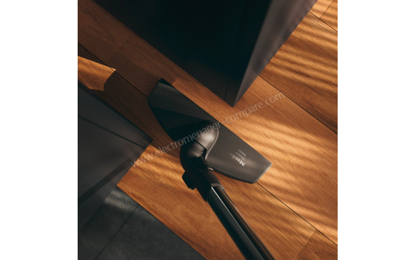 MIELE Complete C3 Blanc Active Parquet Powerline SGDF3 - Mise en situation