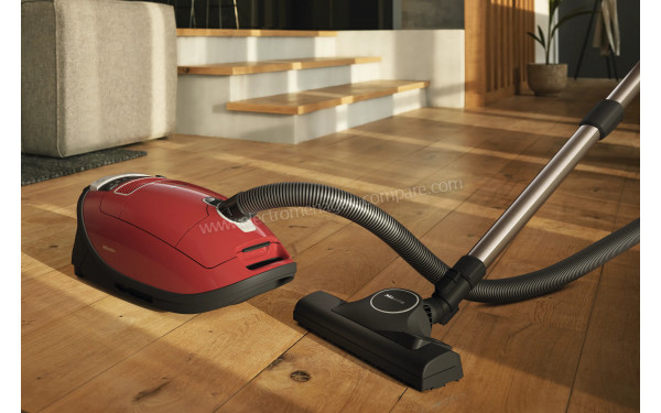 MIELE Complete C3 Rouge Mangue Powerline SGDF5 - Mise en situation