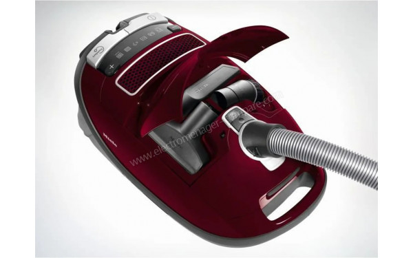 MIELE Complete C3 Rouge Score Ecoline SGDP3 - Vue 3/4 gauche