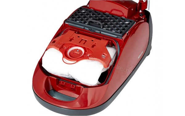 MIELE Compact C1 Rouge Mangue EcoLine - Vue de l'int&eacute;rieur (cr&eacute;dit : Boulanger)