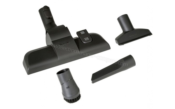 MIELE Compact C1 Rouge Mangue EcoLine - Brosse et accessoires vue d'ensemble (cr&eacute;dit : Boulanger)