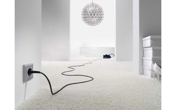 MIELE Compact C2 Bleu Marine PowerLine v2 - Mise en situation