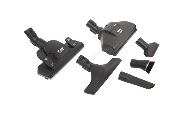 MIELE Complete C3 Rouge Cat&Dog PowerLine SGEE1 - Vue de dessus accessoires et brosses  (cr&eacute;dit : Boulanger)