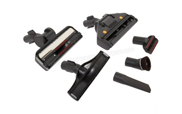 MIELE Complete C3 Rouge Cat&Dog PowerLine SGEE1 - Vue de dessous accessoires et brosses (cr&eacute;dit : Boulanger)