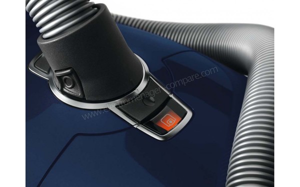 MIELE Complete C3 Bleu Marine Parquet XL EcoLine SGSG2 - Indicateur remplissage sac (cr&eacute;dit : Darty)
