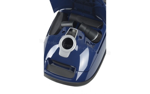 MIELE Complete C3 Bleu Marine Parquet XL PowerLine - Rangement des accessoires (cr&eacute;dit : Darty)