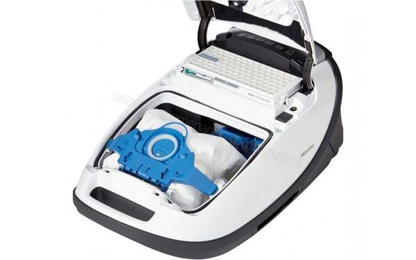 MIELE Complete C3 Blanc Silence EcoLine SGFK1 - Vue de l'interieur  (cr&eacute;dit : Boulanger)