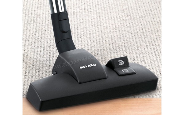 MIELE Complete C3 Pure Red Ecoline - Vue de la brosse principale