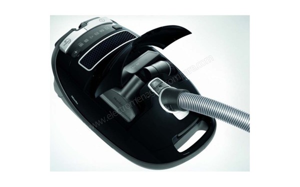 MIELE Complete C3 XXL EcoLine - Rangement accessoires  (cr&eacute;dit : Darty)