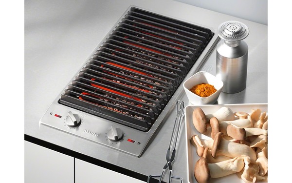 MIELE CS 1312 BG - Vue 3/4 droite