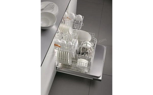 MIELE G 4942 Jubilee Front Inox - Vue de l'int&eacute;rieur